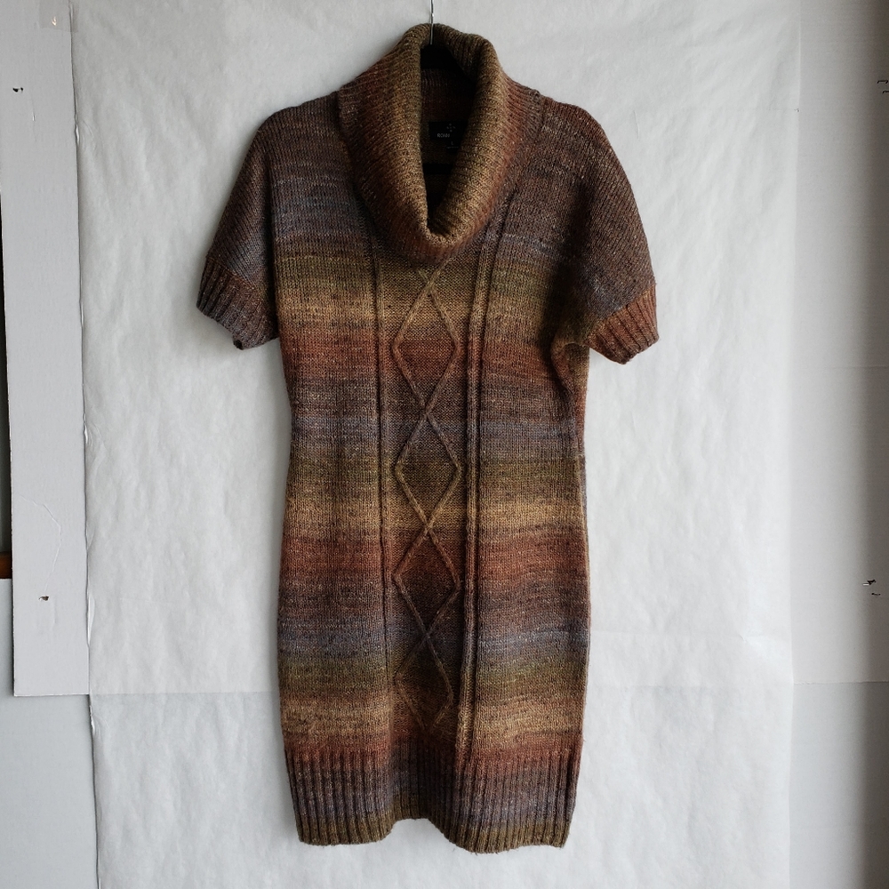 RONNIE NICOLE Short Sleeve Sweater Dress. Size Large